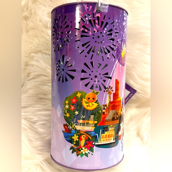 2023 Disney Parks Joey Chou Cinderella Castle Magic Kingdom Light-Up Tin… - Picture 2 of 14